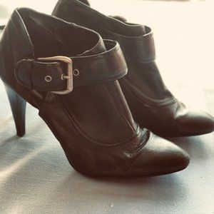 Nine West black leather boots